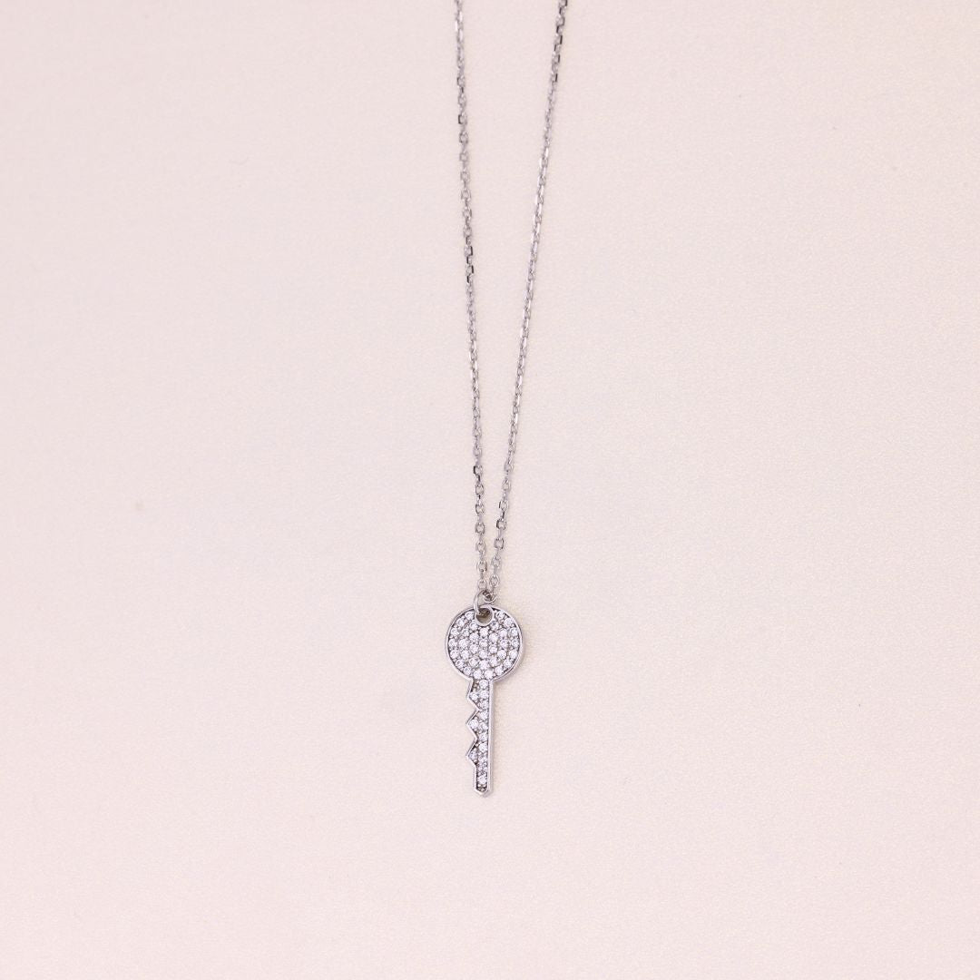 925 Sterling Silver Key Pendant Chain
